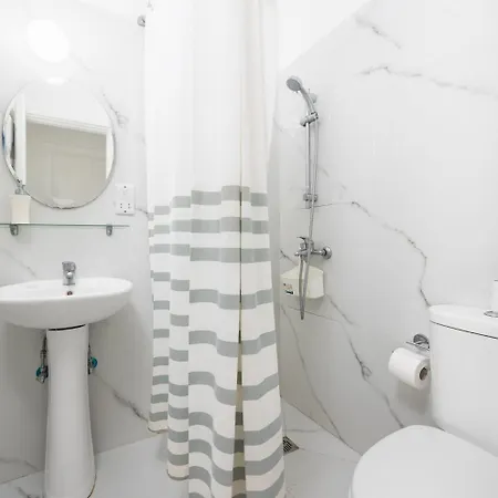 Seafront Apartment *